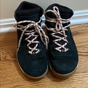 Columbia Women's Newton Ridge Plus Waterproof Amped Hiking Boots size 10